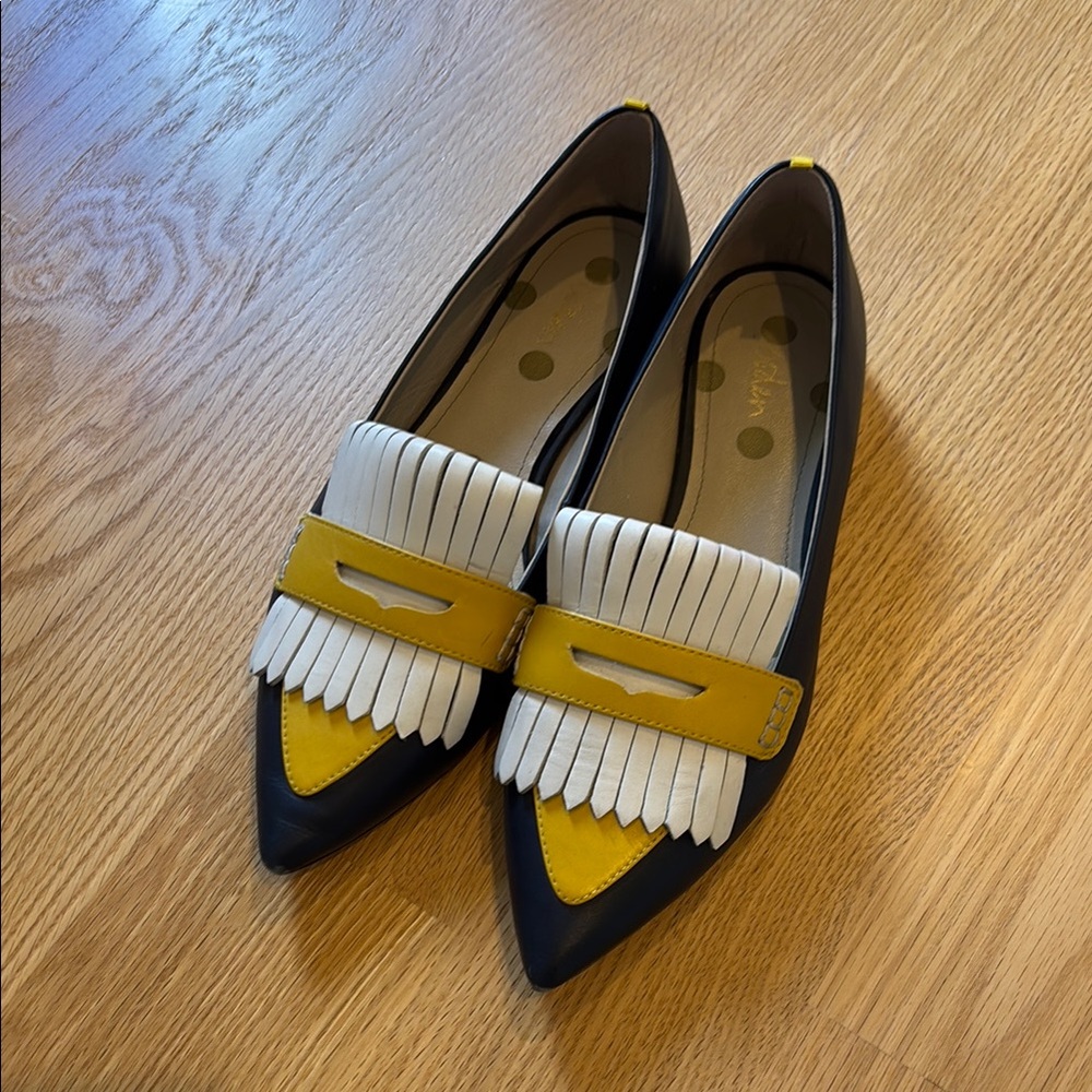Boden Two-Tone Pointed Kiltie Loafers in Navy, White & Mustard